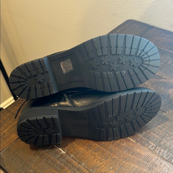 Dream Pairs Black Ankle Boots with Knit Cuff NWOT - Picture 4 of 4